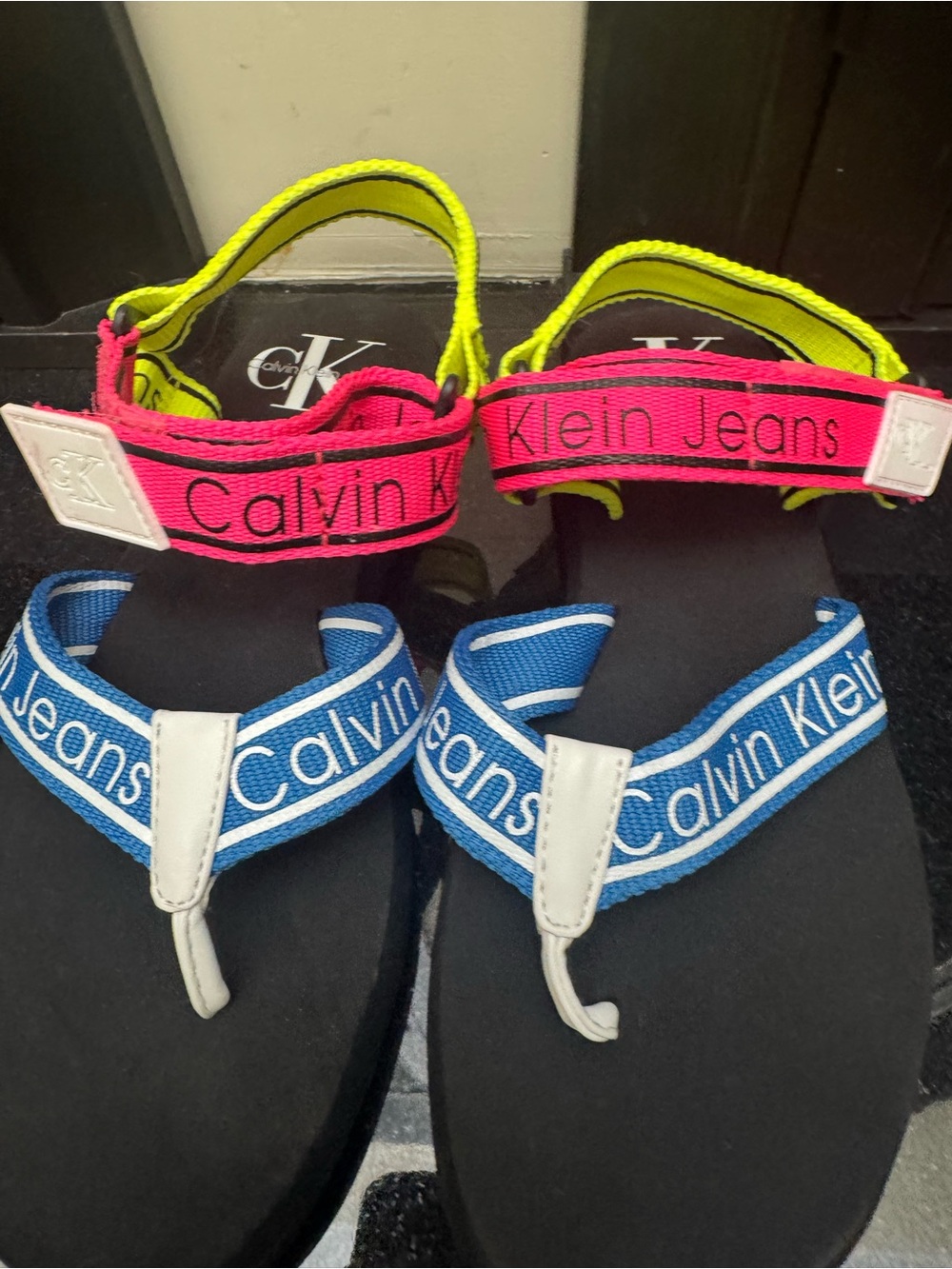 Calvin Klein Logo Strap Sandals Blue, Pink, Neon Yellow Size 8.5 - New - Picture 3 of 11